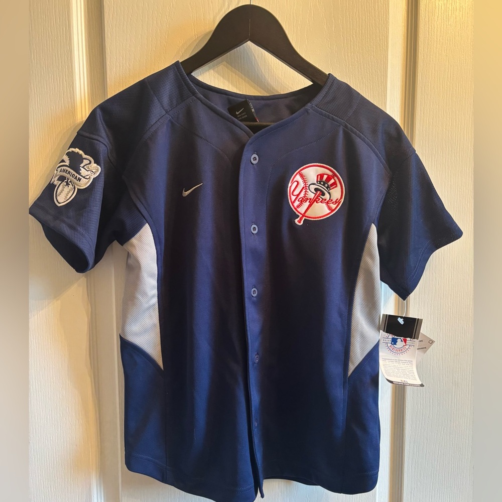 NWT Nike New York Yankees Jersey